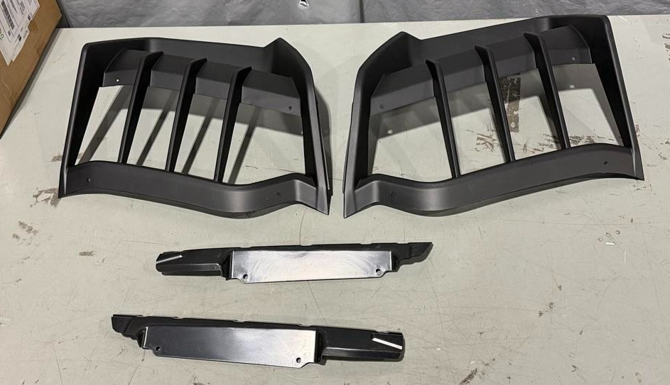MATTE Rear Lower Diffuser Insert 2020+ C8 Corvette Stingray (NO INSERTS) MATTE Rear Lower Diffuser Insert 2020+ C8 Corvette Stingray (NO INSERTS)
