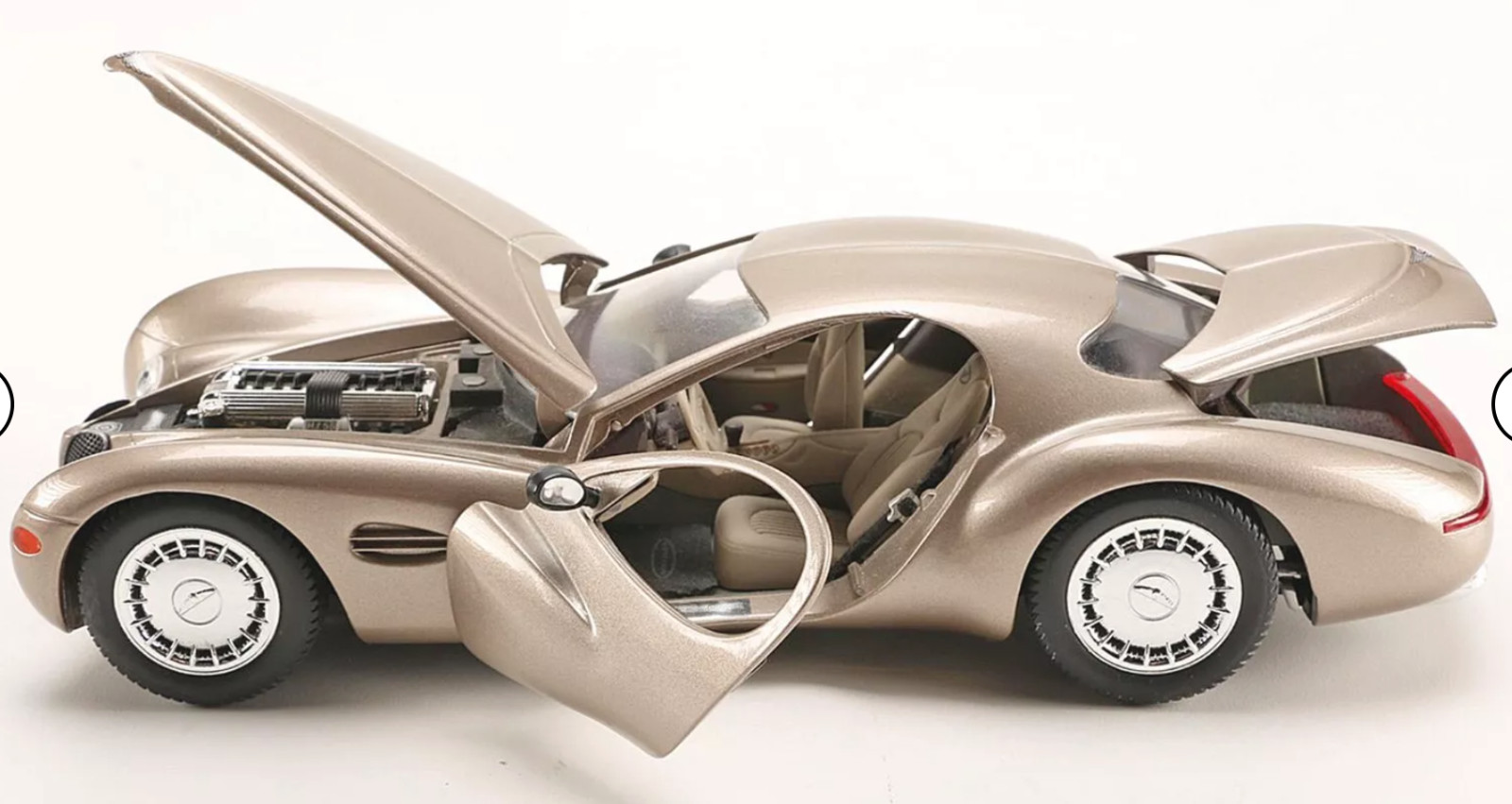 Concept Car with Rare Eldorado Wheels1959Custom Built Metal Body1:18SCALE MODEL Concept Car with Rare Eldorado Wheels1959Custom Built Metal Body1:18SCALE MODEL