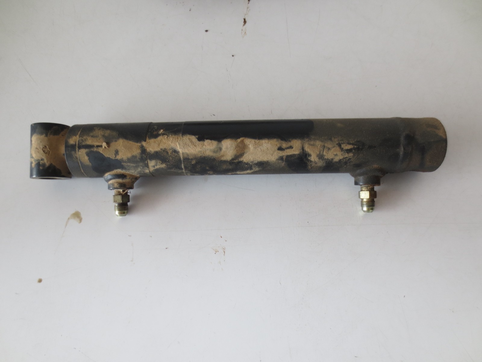 2004 Kubota RTV 900 Used OEMRear Bed Ram Hydraulic Lift Cylinder