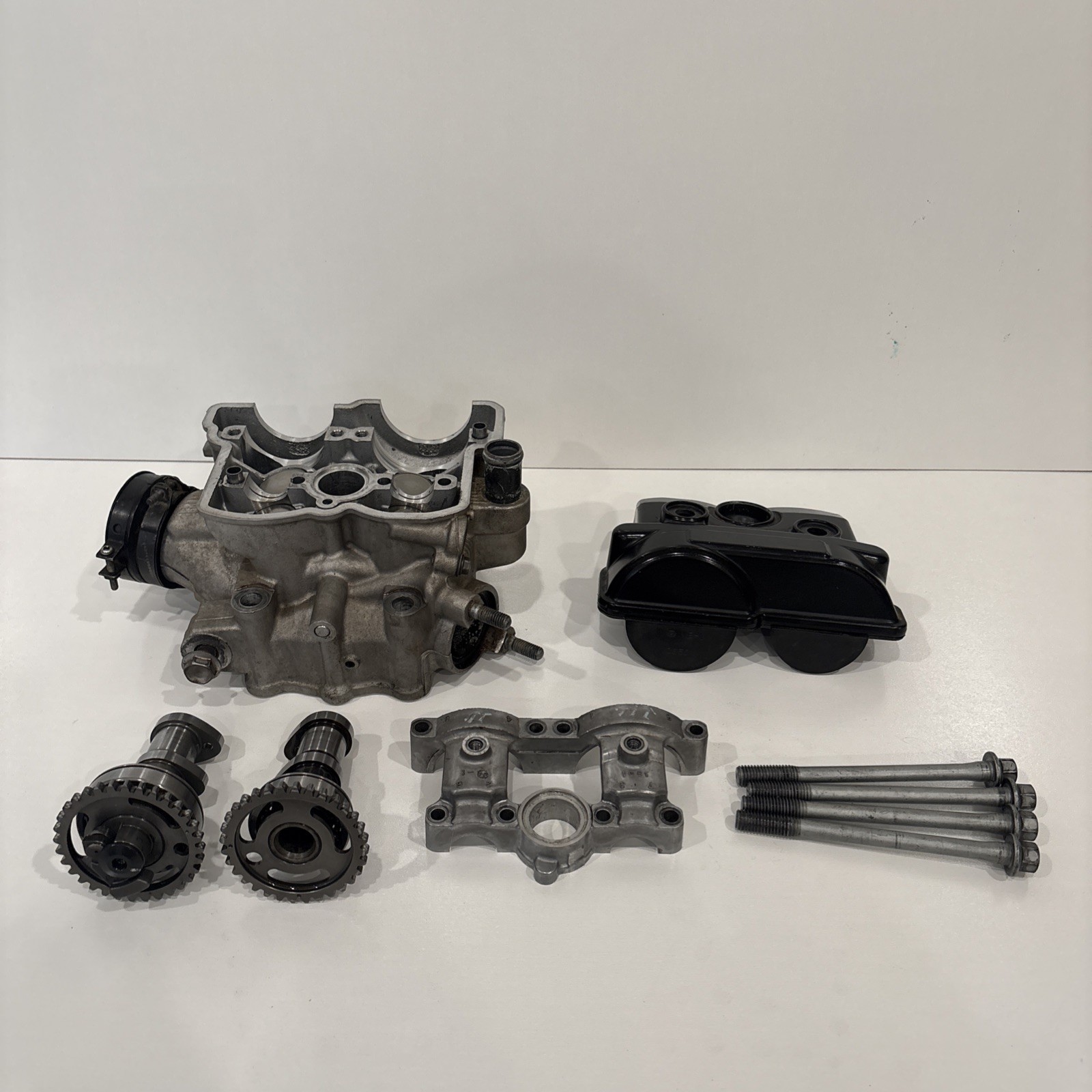 2013 - 2014 KAWASAKI KX250F COMPLETE OEM CYLINDER HEAD KAWASAKI ASSEMBLY 2013 - 2014 KAWASAKI KX250F COMPLETE OEM CYLINDER HEAD KAWASAKI ASSEMBLY