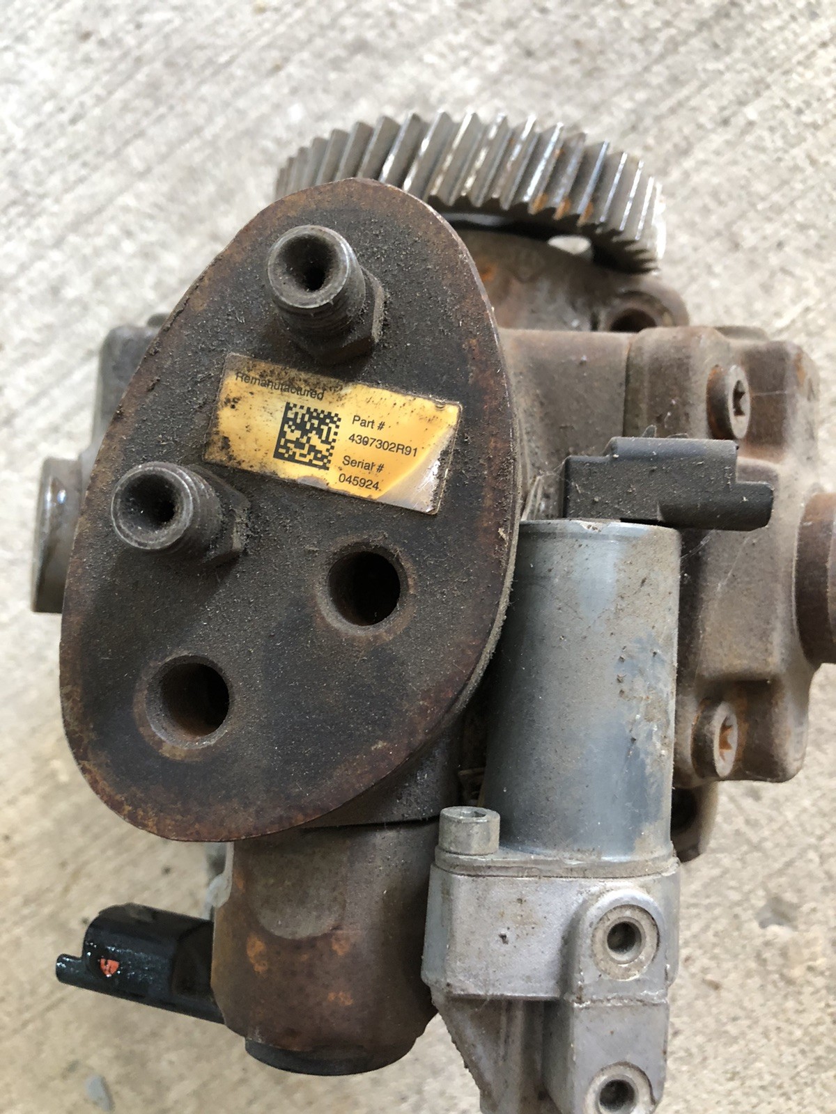 High Pressure Fuel Pump 4307302R91 High Pressure Fuel Pump 4307302R91