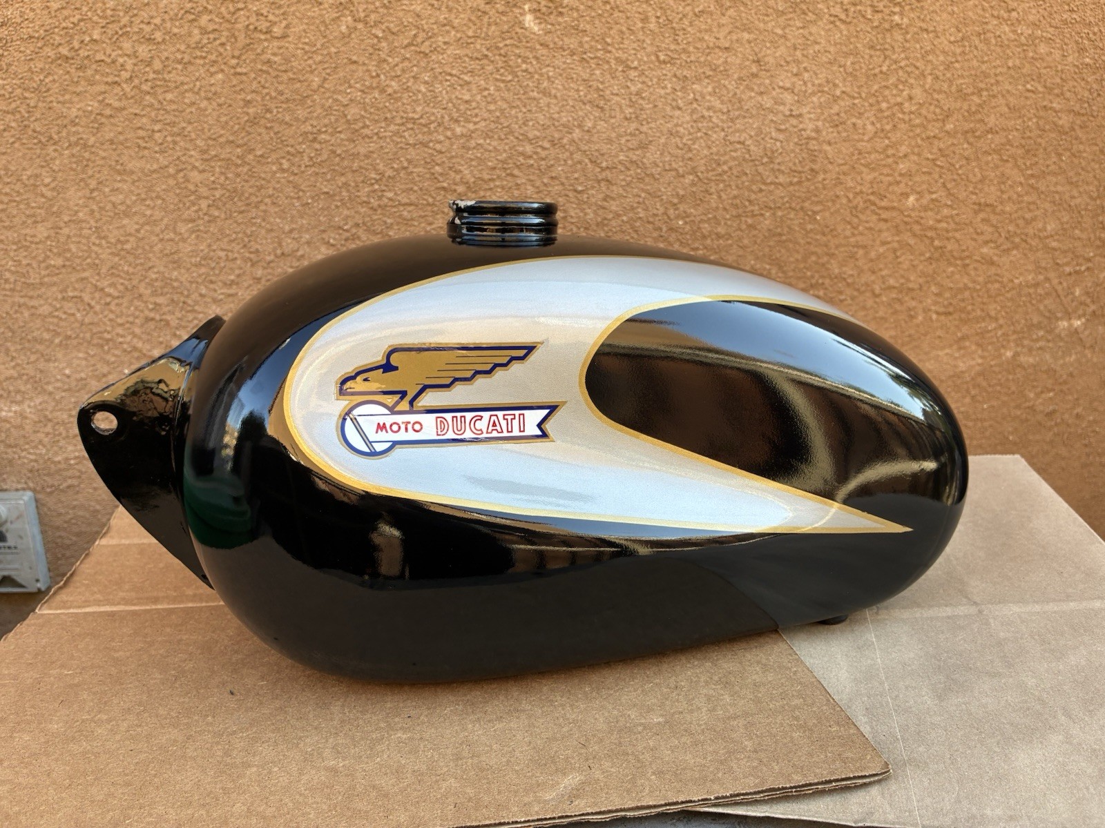 Restored Ducati Monza Sebring Tank Vintage Bevel Single 200 350 250 Ahrma Restored Ducati Monza Sebring Tank Vintage Bevel Single 200 350 250 Ahrma
