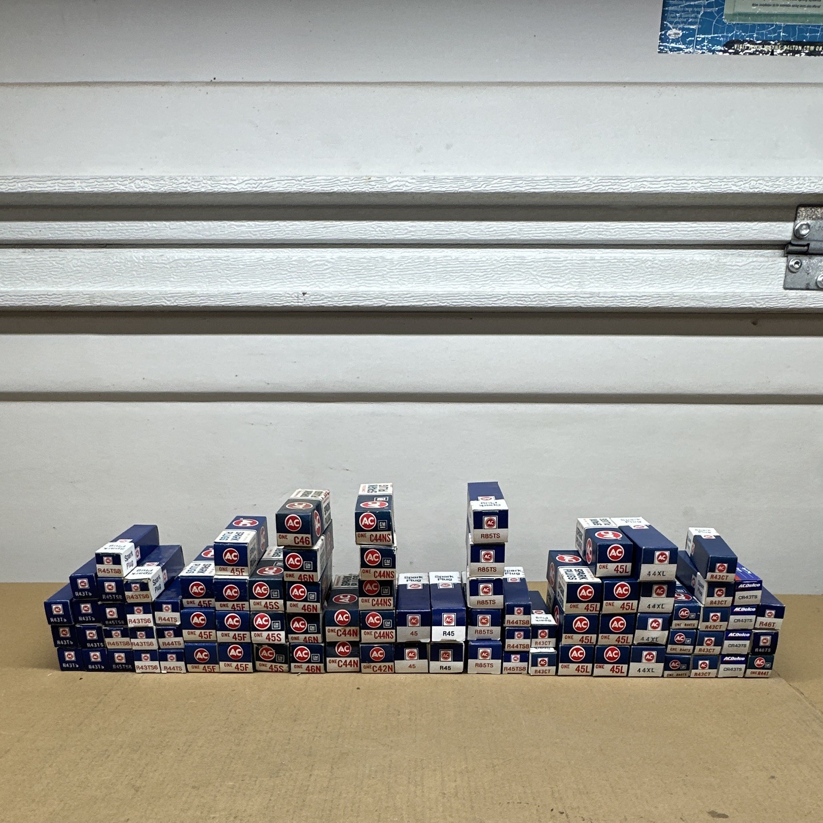 BULK ASSORTED NOS VINTAGE AC DELCO SPARK PLUGS LOT OF 81 BULK ASSORTED NOS VINTAGE AC DELCO SPARK PLUGS LOT OF 81