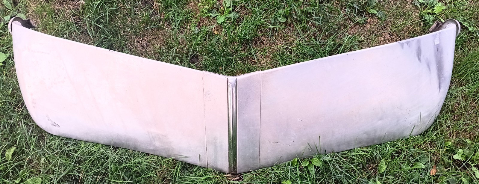 **(1) Vintage 1940's 1950's Ford Chevy Mopar Fulton Visor Sun Shield Rat Hot Rod **(1) Vintage 1940's 1950's Ford Chevy Mopar Fulton Visor Sun Shield Rat Hot Rod