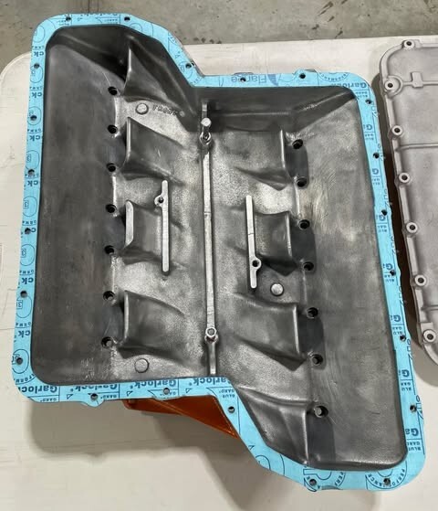 Nascar A117 426 Hemi Intake Manifold with 2 Bathtub Tops Nascar A117 426 Hemi Intake Manifold with 2 Bathtub Tops