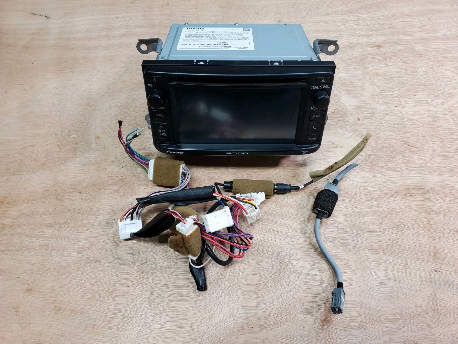 2013-2016 Scion FR-S iQ tC xB xD Radio Bluetooth Display Receiver PT546-00140