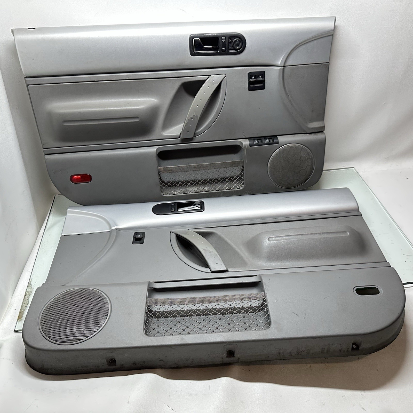 Volkswagen New Beetle HARDTOP Door Panels LH RH Silver Gray VW 1998-2010 Panel