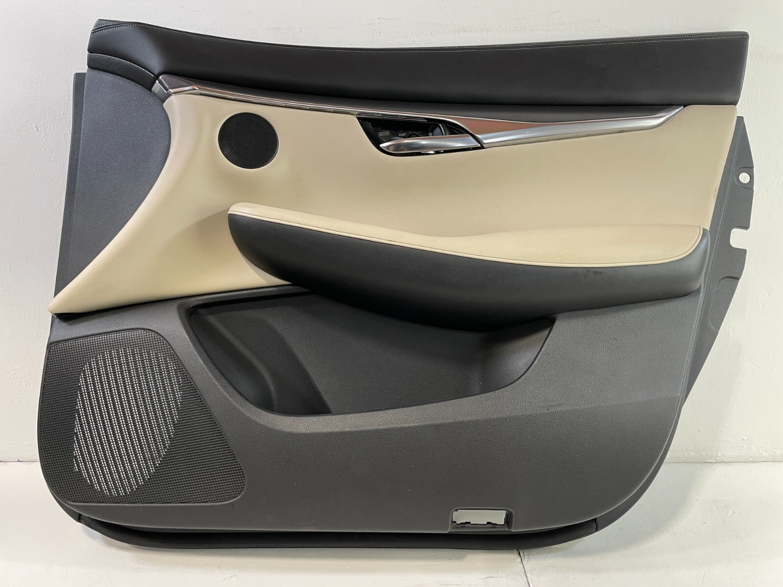 2019-2022 INFINITI QX50 FRONT RIGHT PASSENGER SIDE DOOR TRIM PANEL # 87442