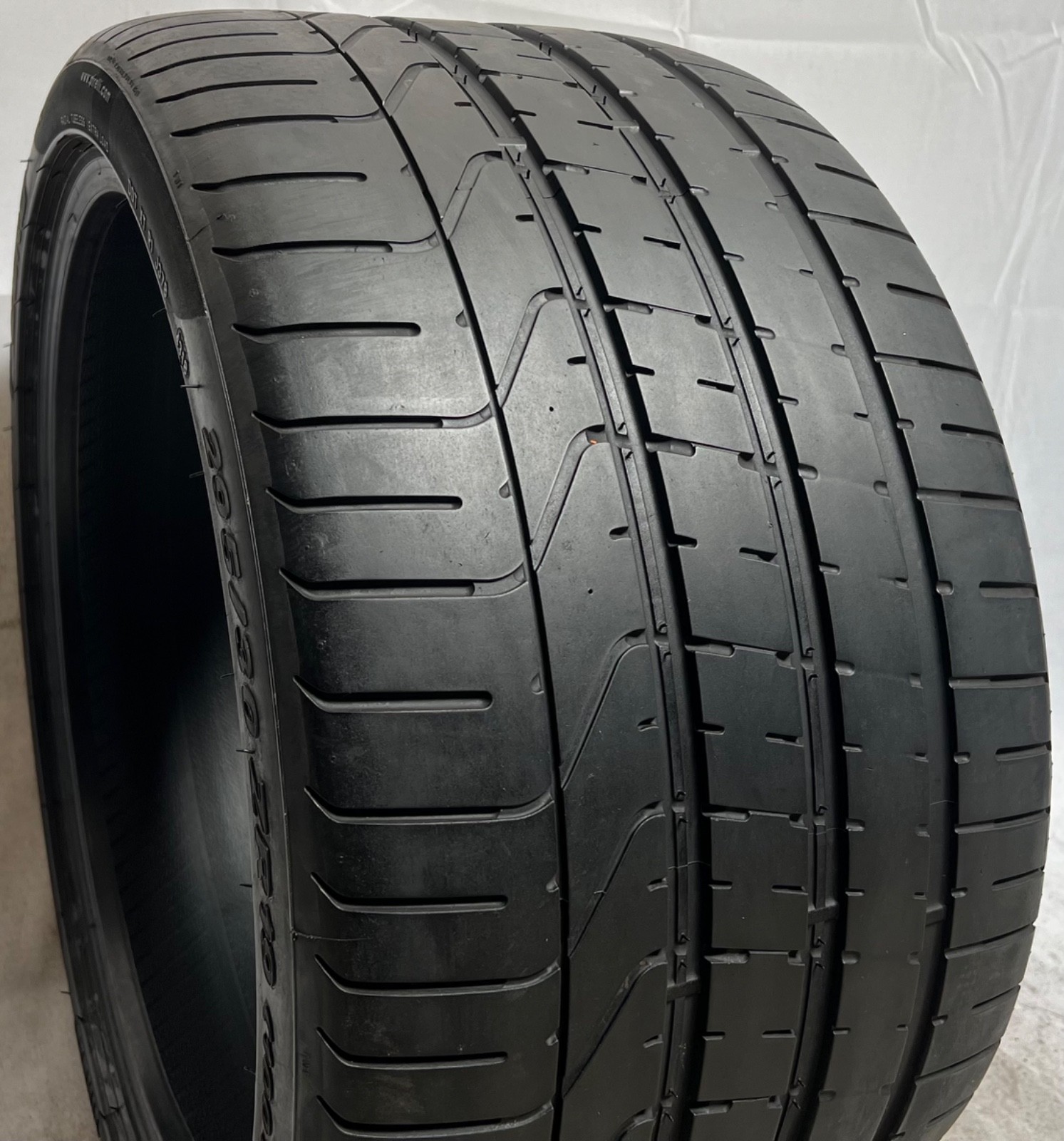 1 - NO REPAIRS 295/30ZR19 XL (100Y) Pirelli P Zero (N2) Porsche OEM - 9088