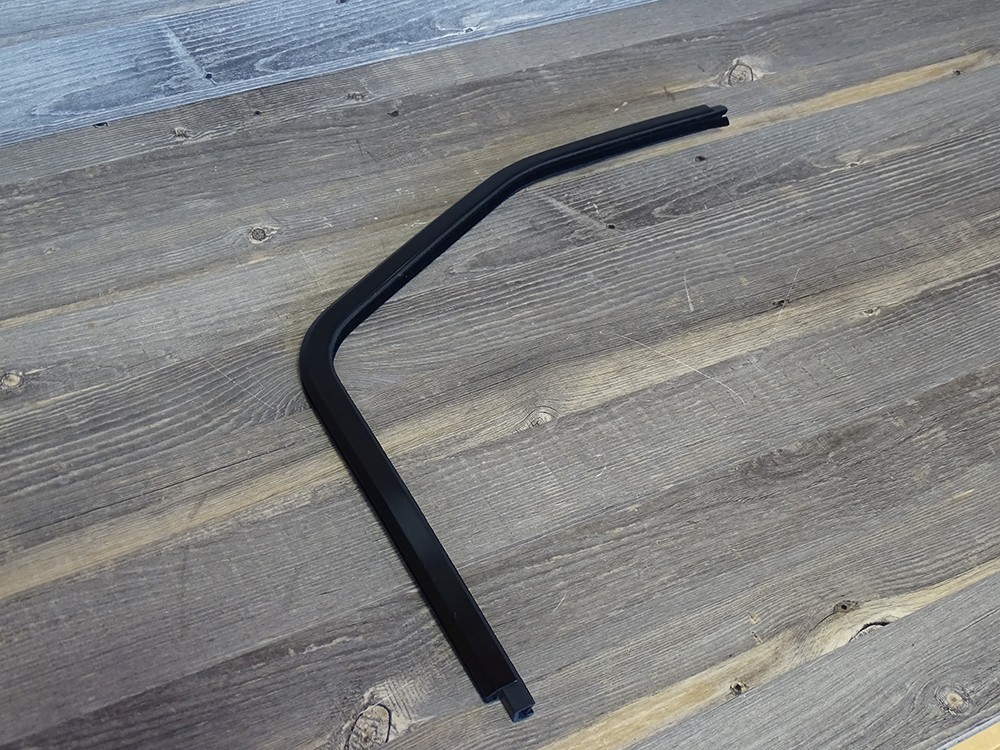 NOS Genuine Lamborghini Diablo SE30 LH Vent Window Frame & Run Channel Seal