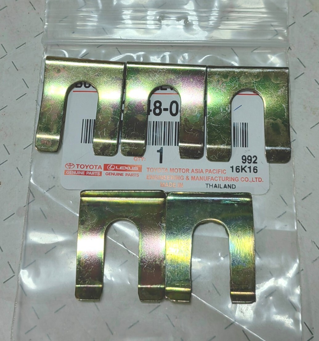 5 x TOYOTA CELICA TA22 TA23 TA27 RA25 RA28 BREAK PIPE HOSE CLAMPS CLIPS NEW 5 x TOYOTA CELICA TA22 TA23 TA27 RA25 RA28 BREAK PIPE HOSE CLAMPS CLIPS NEW
