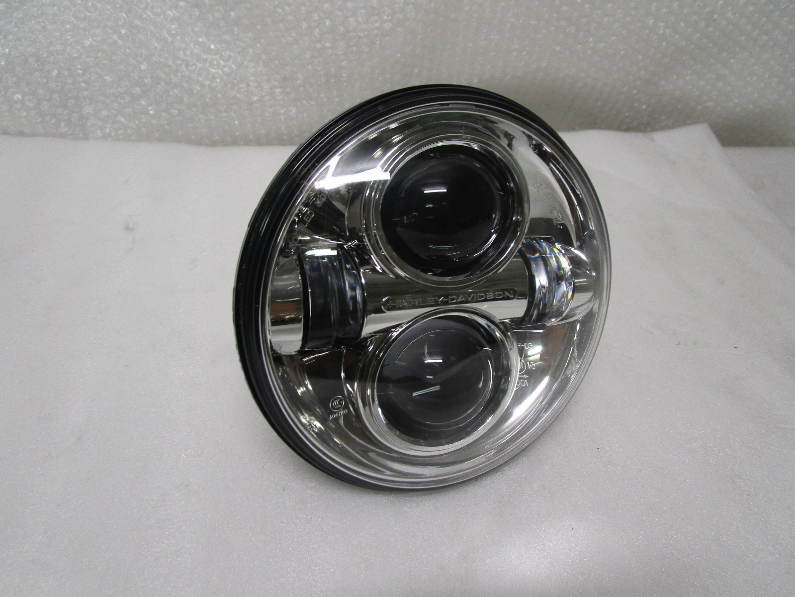 14-23 Harley Electra Glide Street Glide Tri-Glide Daymaker LED Headlight 14-23 Harley Electra Glide Street Glide Tri-Glide Daymaker LED Headlight