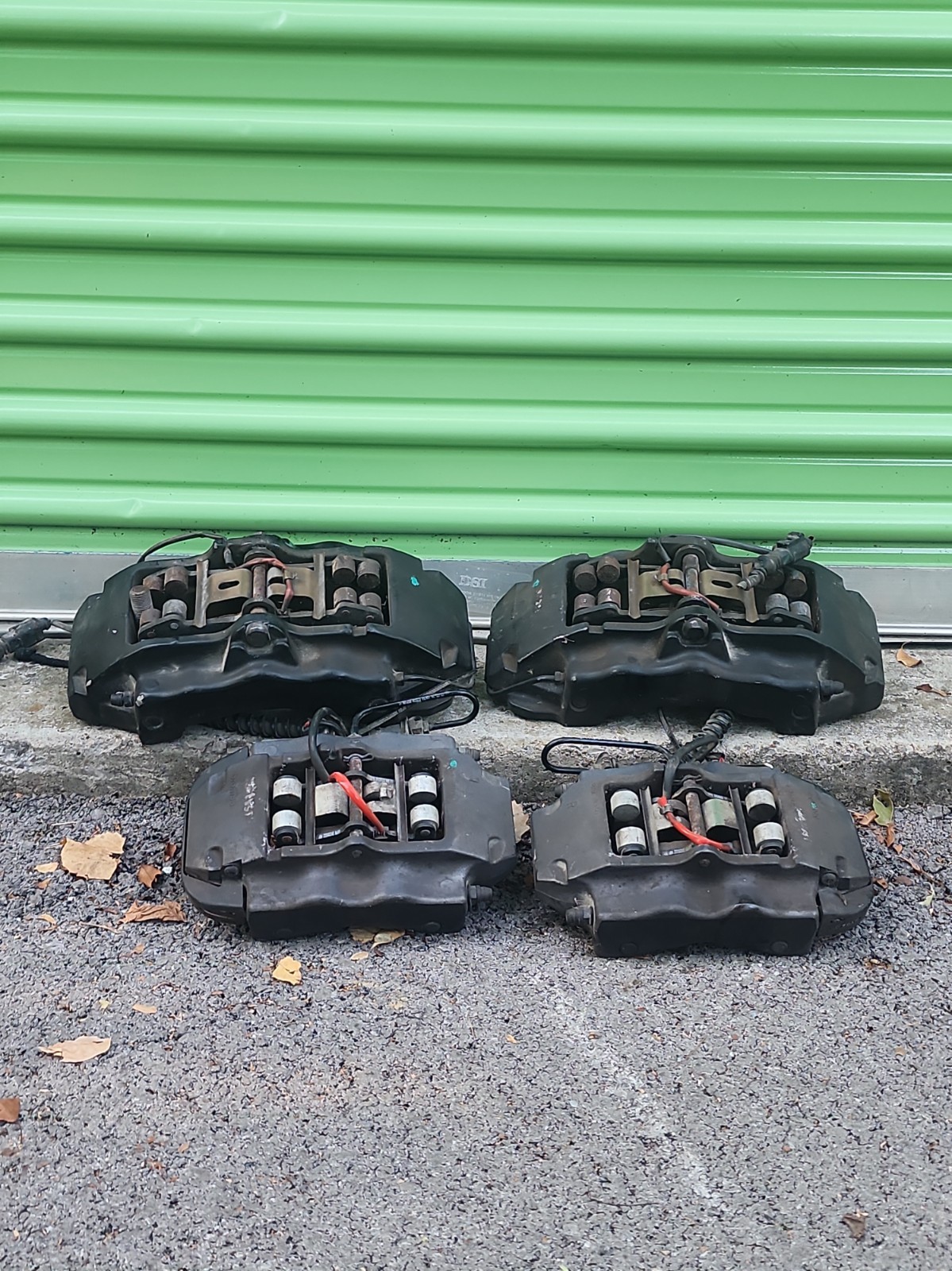 2011-2017 VOLKSWAGEN TOUAREG REAR FRONT BRAKE CALIPERS SET OF 4 BREMBO 330MM