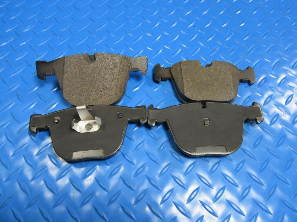 Rolls Royce Phantom Drophead Coupe Series 1 2 rear brake pads #6588 Rolls Royce Phantom Drophead Coupe Series 1 2 rear brake pads #6588