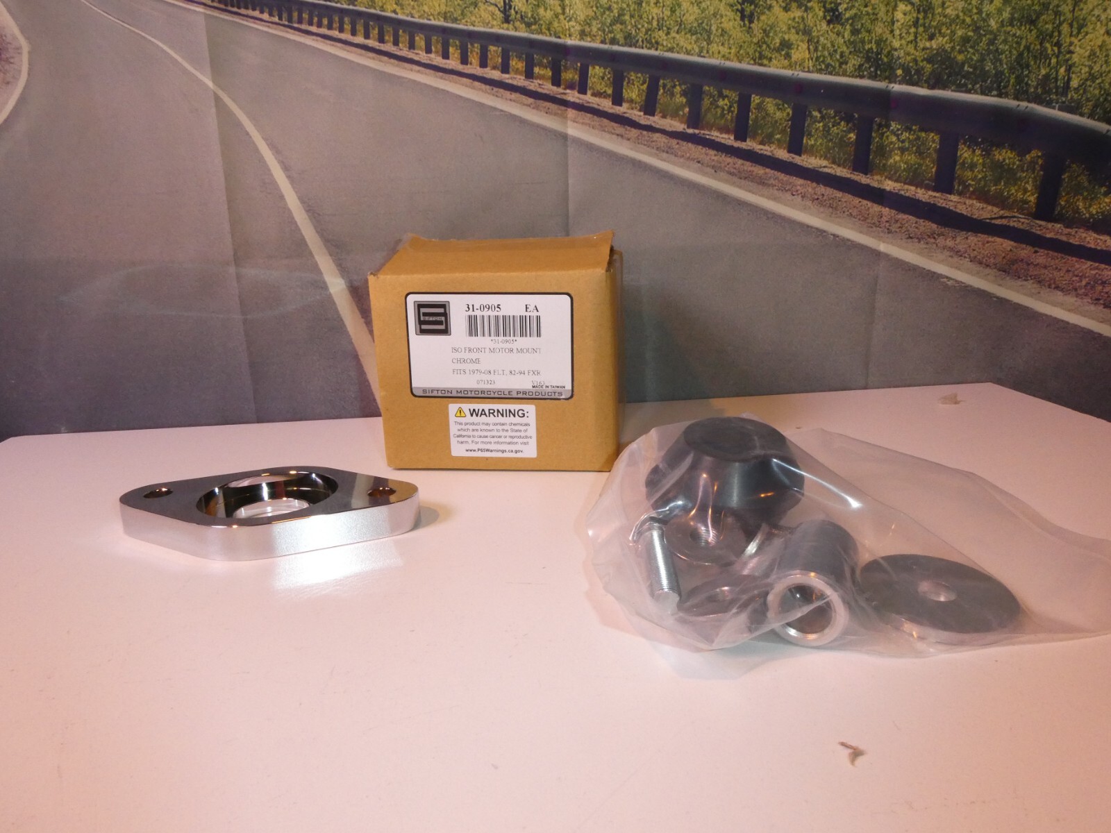 Harley FXR Engine Mount 1982-94 ISO Chrome Touring FLT 79-08 V-Twin 31-0905 X7 Harley FXR Engine Mount 1982-94 ISO Chrome Touring FLT 79-08 V-Twin 31-0905 X7