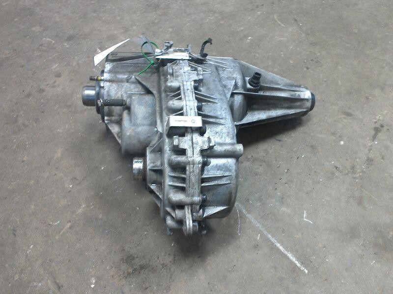 2003-2006 Cadillac Escalade Transfer Case Opt NR3 OEM 2003-2006 Cadillac Escalade Transfer Case Opt NR3 OEM