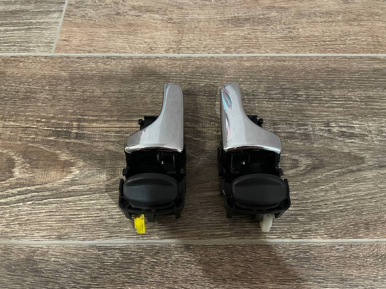 Rare Nissan Chrome Interior Handles Skyline R32/Laurel C33/Silvia S13/Z32/300ZX Rare Nissan Chrome Interior Handles Skyline R32/Laurel C33/Silvia S13/Z32/300ZX