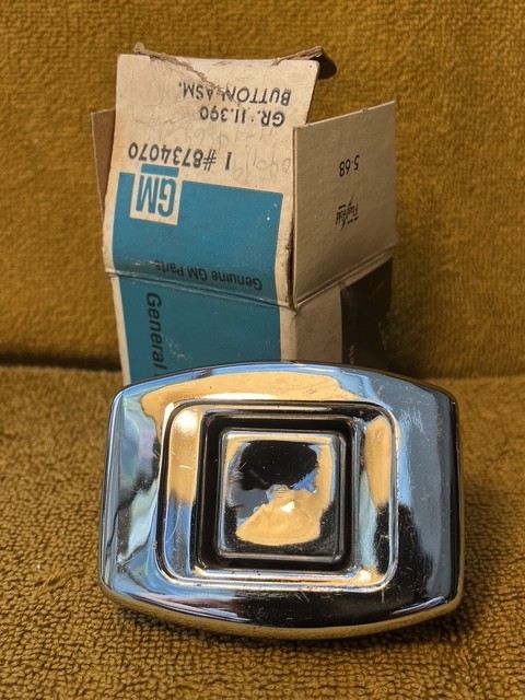 NOS 1969 1972 Chevelle GTO 442 Impala Nova Seat Back Release Button 8734070 NOS 1969 1972 Chevelle GTO 442 Impala Nova Seat Back Release Button 8734070