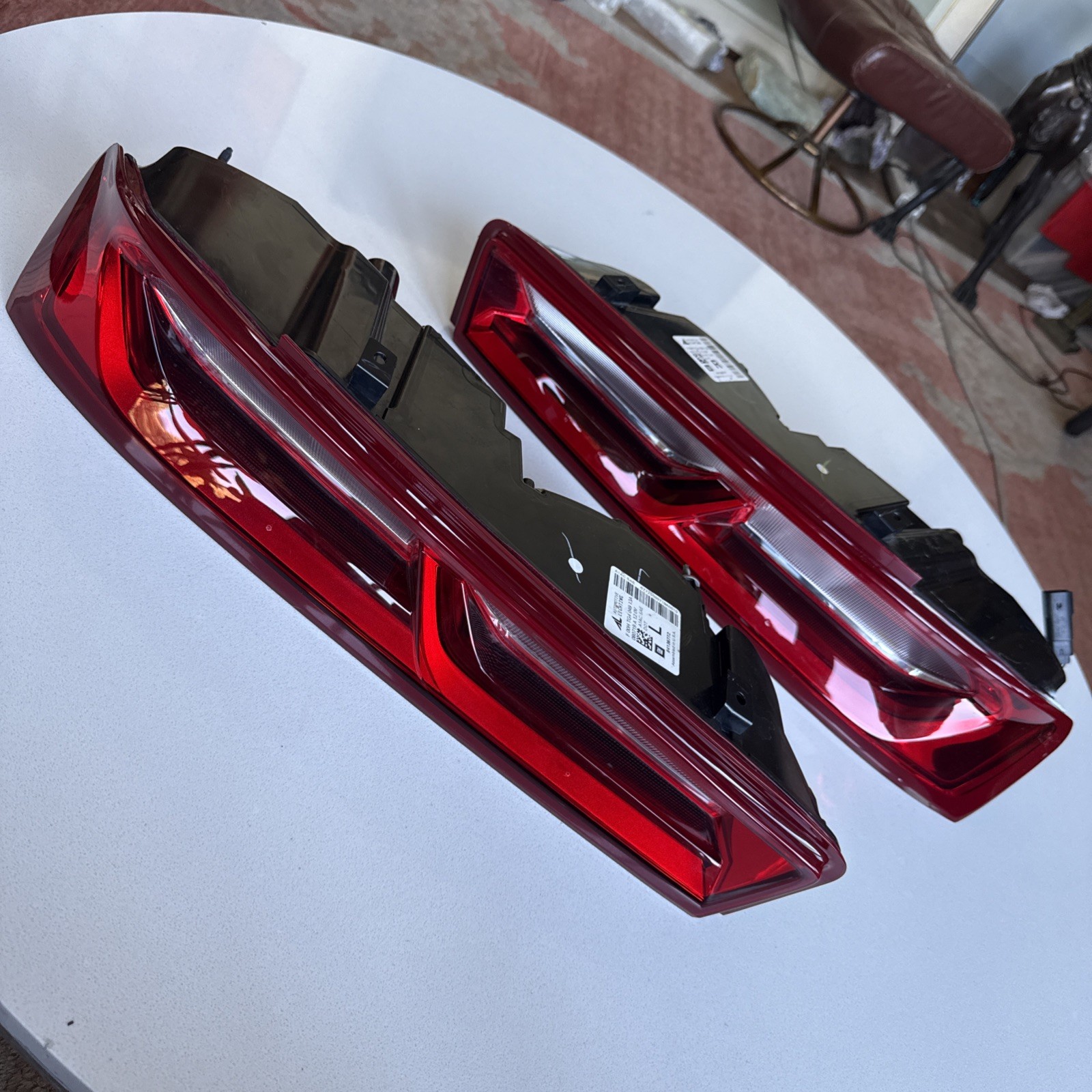 OEM LH RH Tail Lamp Assembly - GM 84136772 16-18 Camaro Left right OEM LH RH Tail Lamp Assembly - GM 84136772 16-18 Camaro Left right