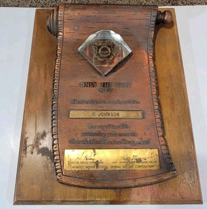 Vintage Chevrolet Chevy ONLY THE BEST CLUB Employee Award Wall Plaque