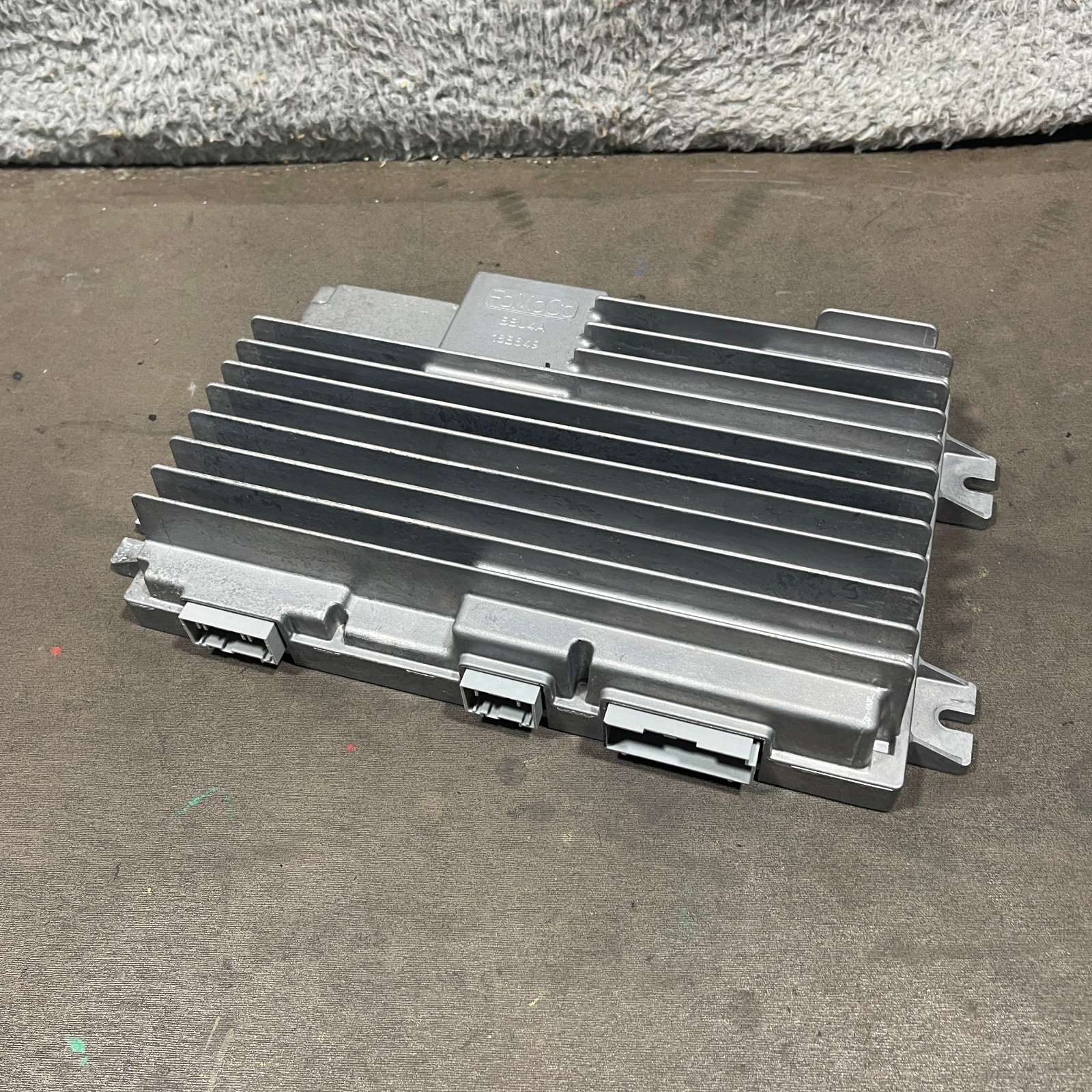 2013-2016 Lincoln MKS MKT Amplifier DA5T-18B849-AE