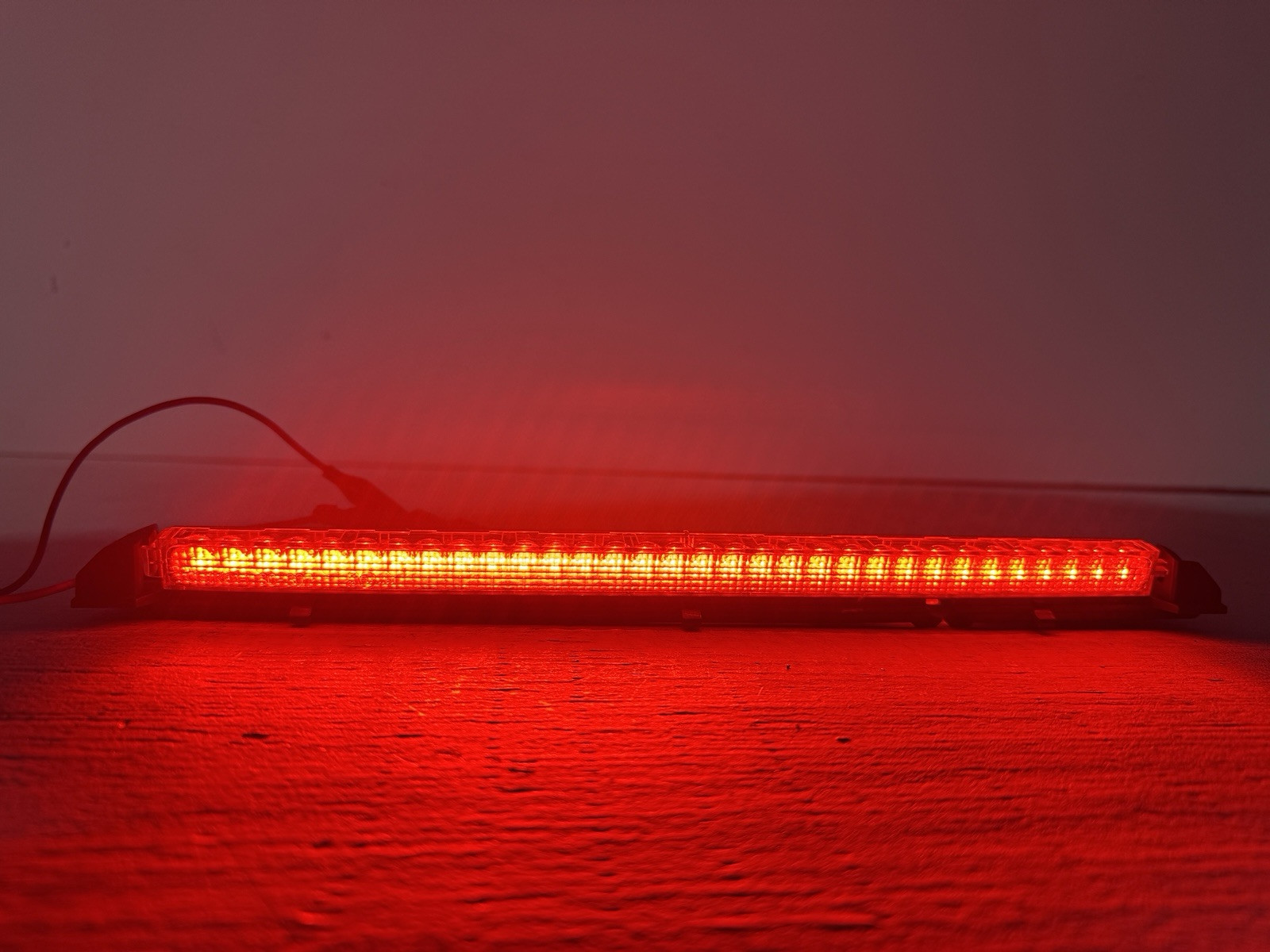 2007 - 2012 Lexus ES350 ES 350 Rear LED 3rd Third Brake Light OEM 8100633021 2007 - 2012 Lexus ES350 ES 350 Rear LED 3rd Third Brake Light OEM 8100633021