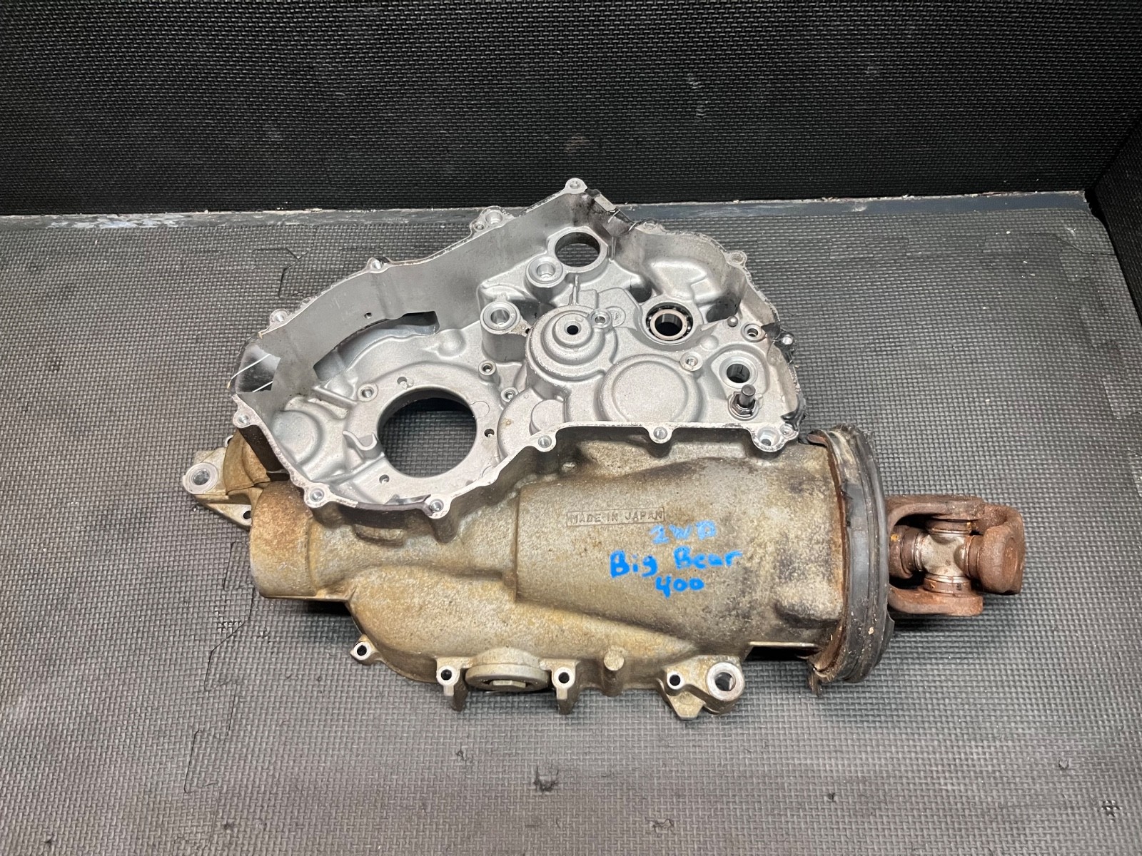 2002 Yamaha Big Bear 400 2wd Engine Cases Crankcase Left 2002 Yamaha Big Bear 400 2wd Engine Cases Crankcase Left