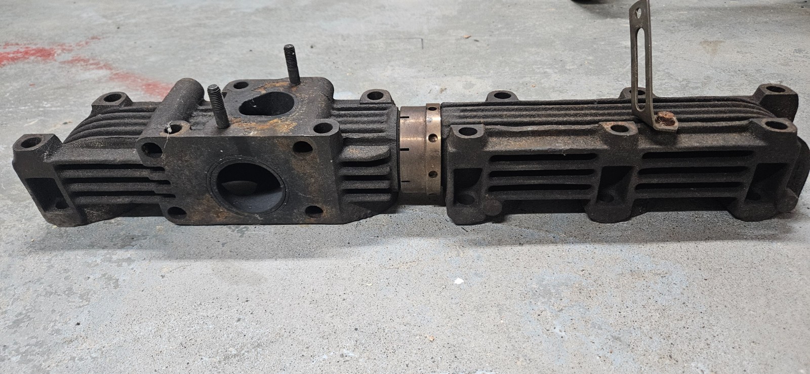 GENUINE 1984 BMW E23 745I TURBO EXHAUST MANIFOLD WITH WASTEGATE GENUINE 1984 BMW E23 745I TURBO EXHAUST MANIFOLD WITH WASTEGATE
