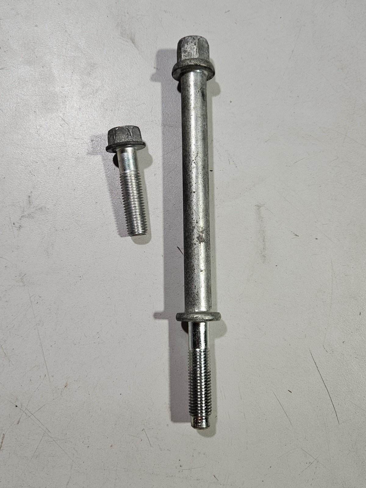 OEM 2013-2015 Honda Civic 2pcs Electric Starter Motor Long Bolt Harware Original OEM 2013-2015 Honda Civic 2pcs Electric Starter Motor Long Bolt Harware Original