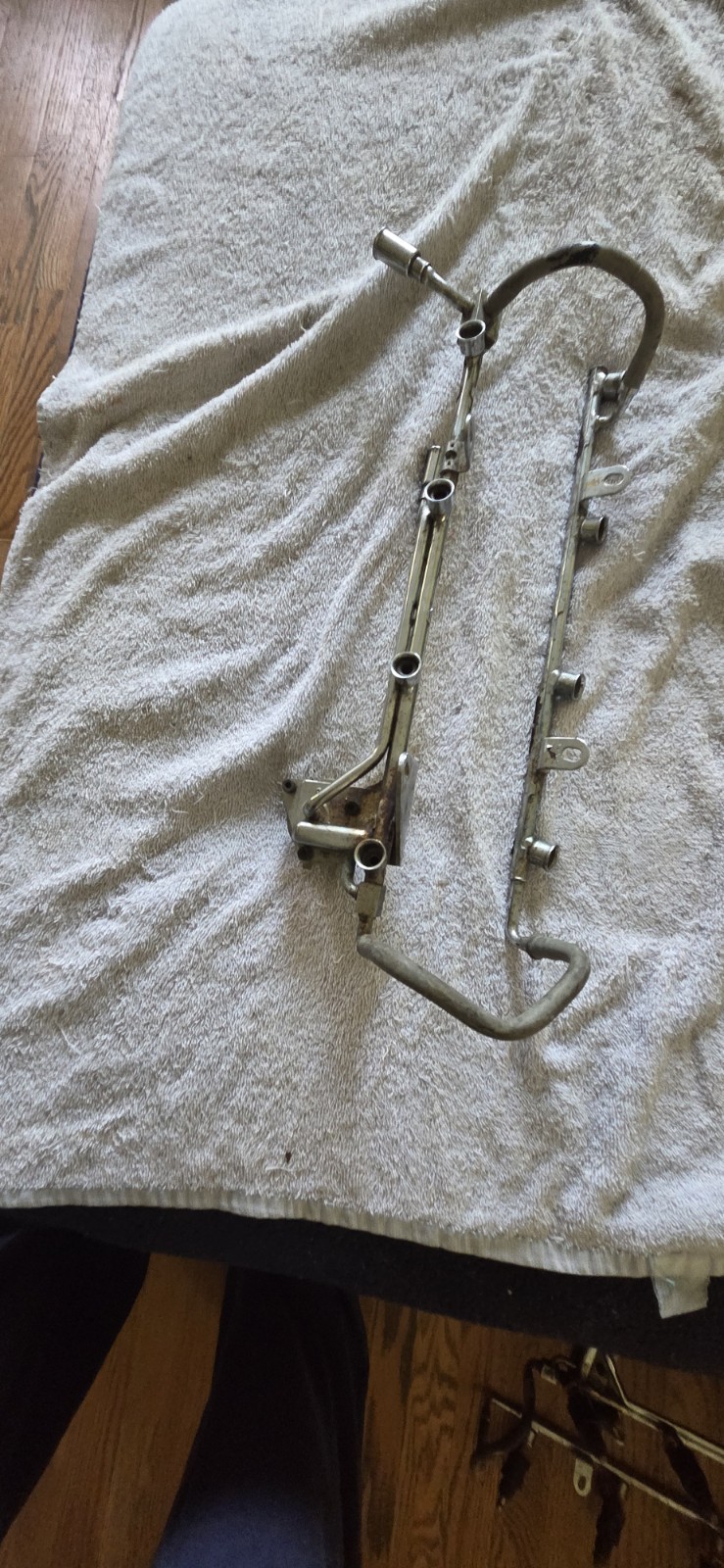 86-93 Mustang GT LX 5.0 Fuel Injection Rail 86-93 Mustang GT LX 5.0 Fuel Injection Rail