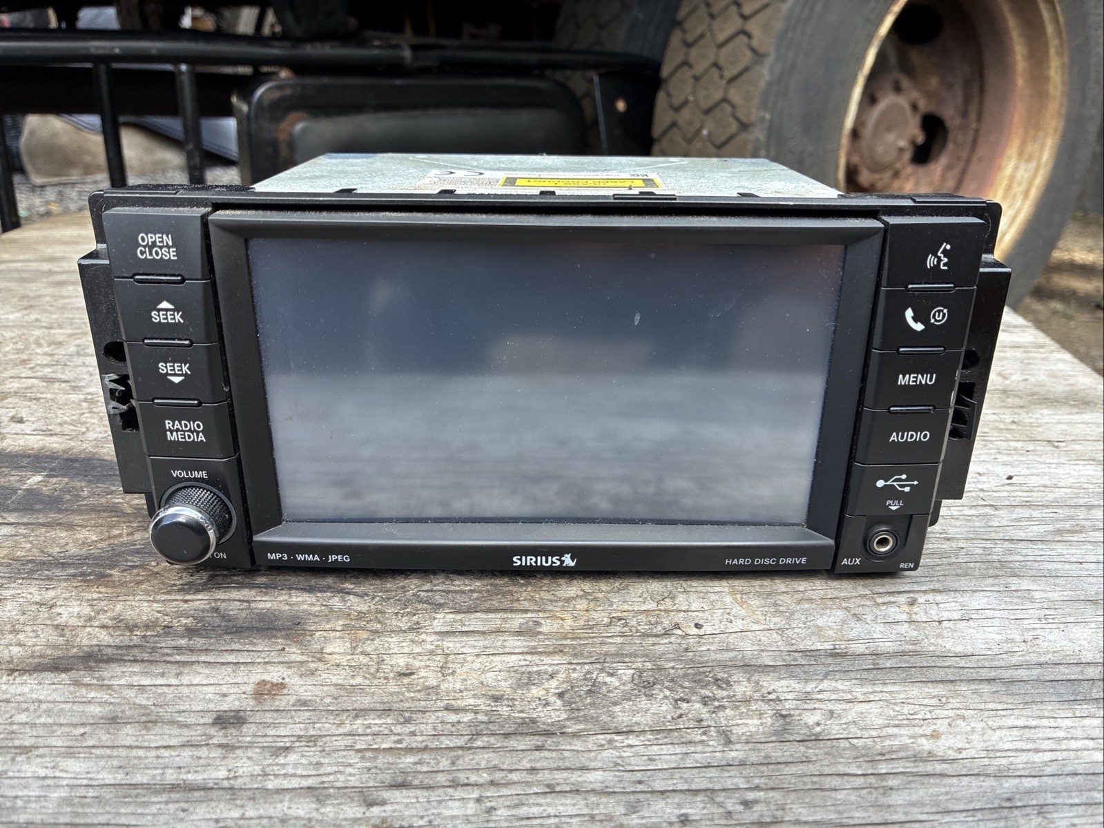 2009-2014 Dodge Chrysler Jeep AM/FM/XM Radio Stereo MP3 Aux Unit P05064759AD OEM 2009-2014 Dodge Chrysler Jeep AM/FM/XM Radio Stereo MP3 Aux Unit P05064759AD OEM