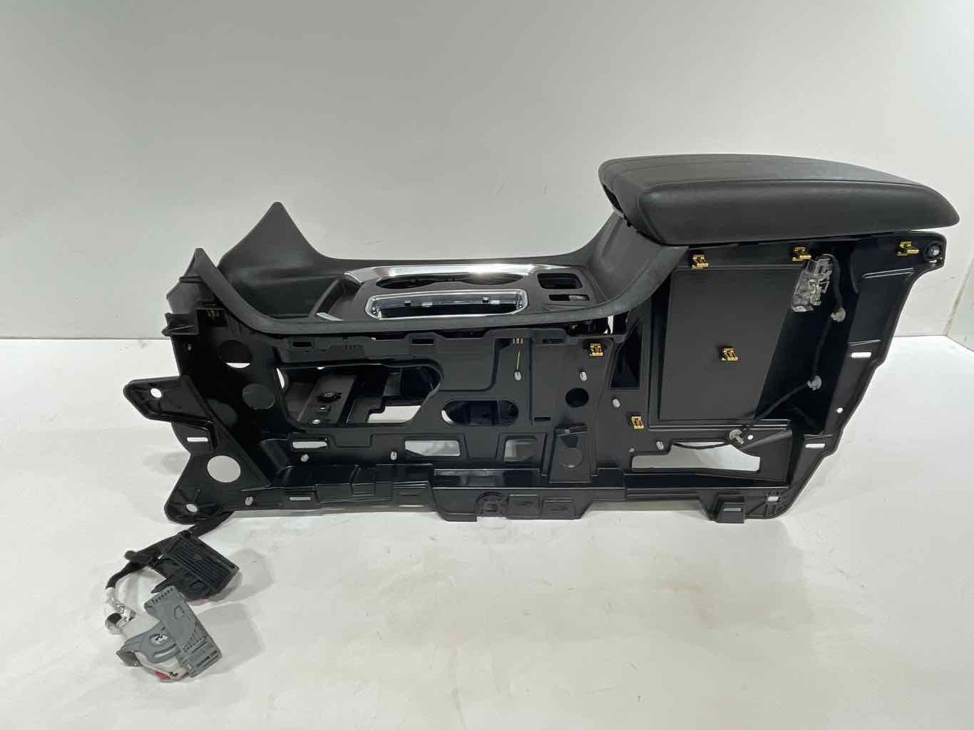 2018-2021 Chevy Traverse Floor Center Console Leather Armrest Black 84695455