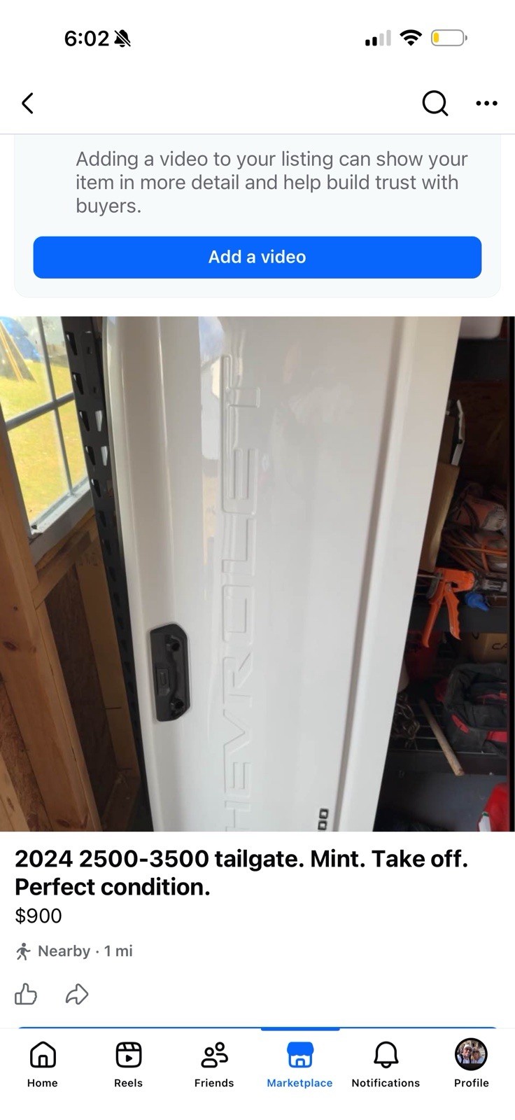 Mint Take Off Tailgate. Chevy 2500-3500 With Spray Liner Mint Take Off Tailgate. Chevy 2500-3500 With Spray Liner