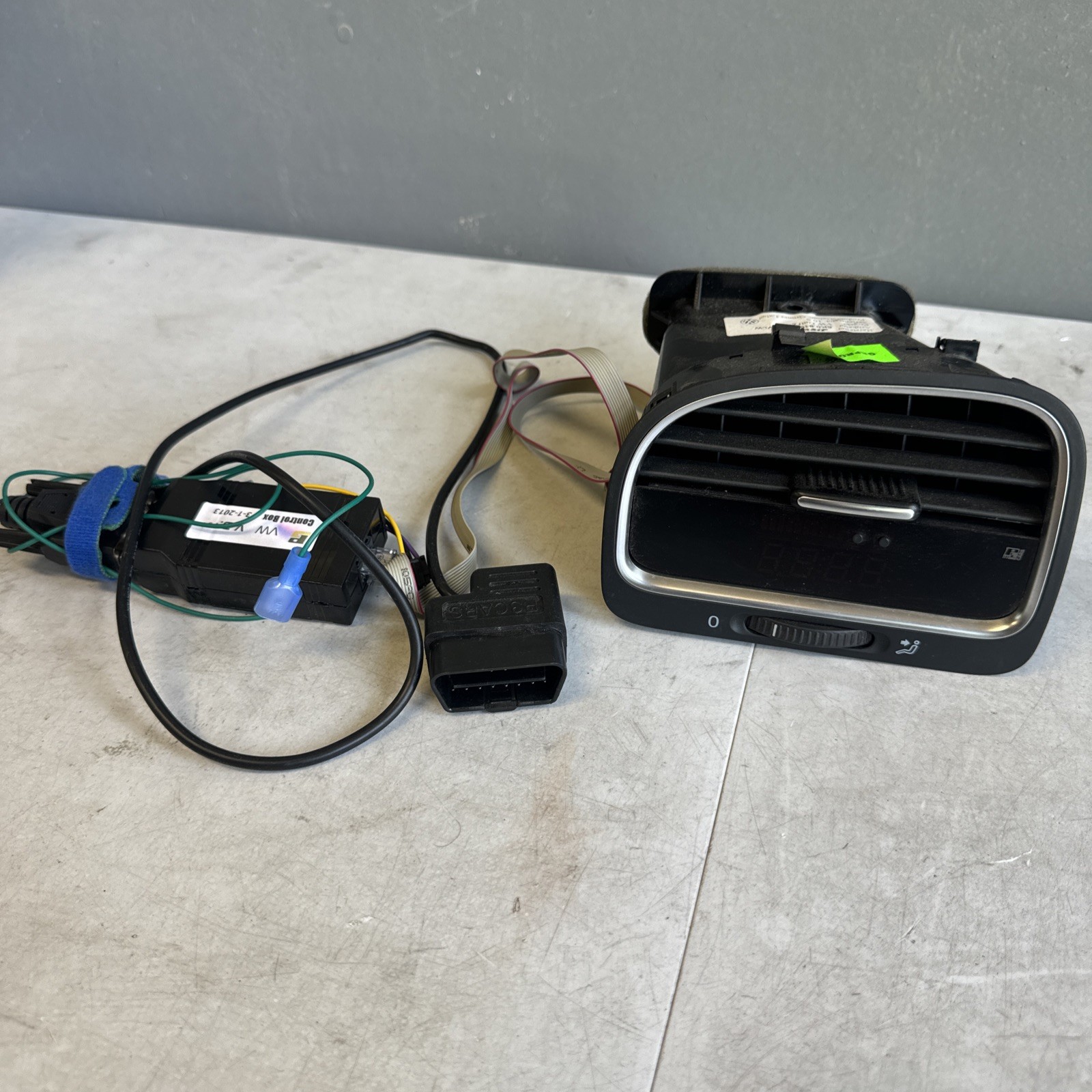 P3 Gauge W/Vent Integrated Digital Multi Gauge 2010-14 VW MK6 Jetta Golf TDI