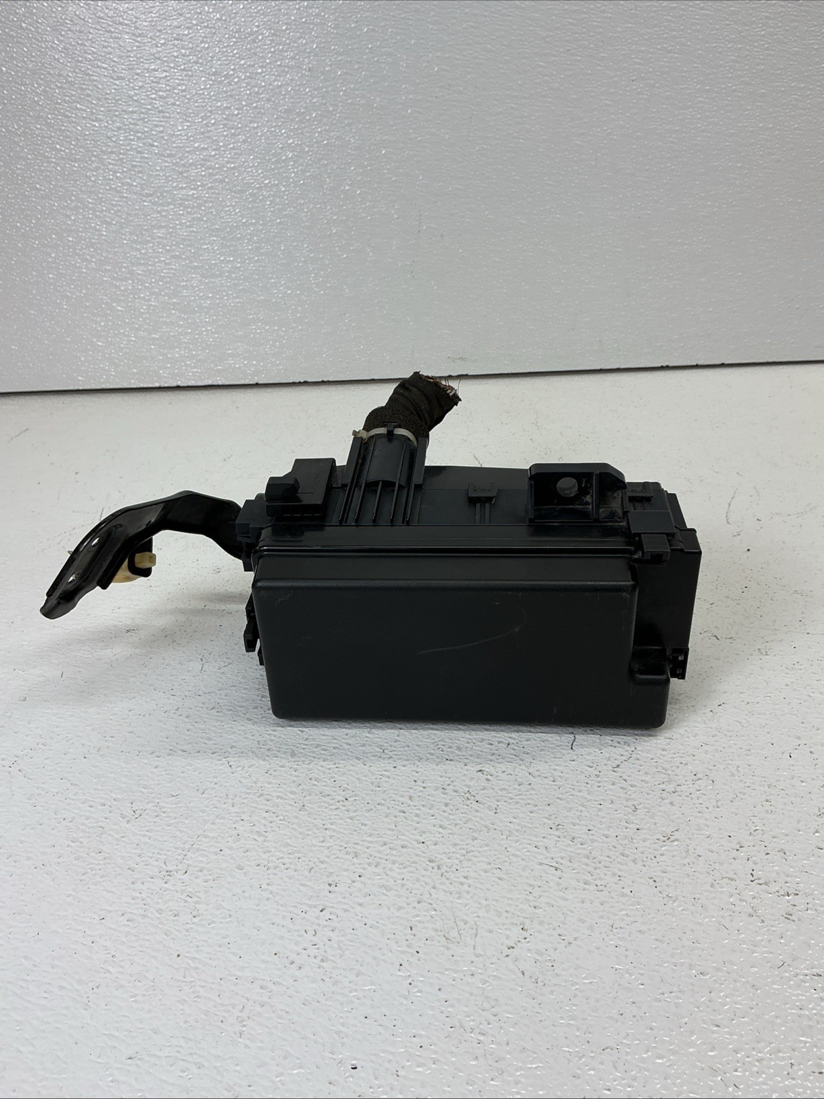 13-17 HONDA ACCORD Fuse Box Engine Compartment Coupe LX CVT 784163