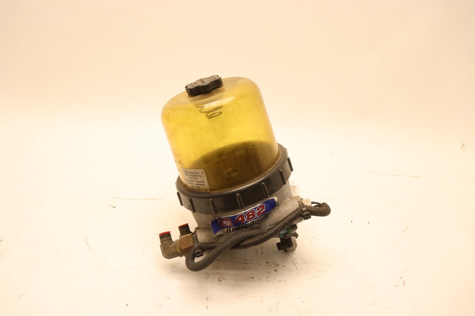 2008-2017 FREIGHTLINER CASCADIA 125 DAVCO FUEL PRO 482 FUEL WATER SEPARATOR OEM 2008-2017 FREIGHTLINER CASCADIA 125 DAVCO FUEL PRO 482 FUEL WATER SEPARATOR OEM