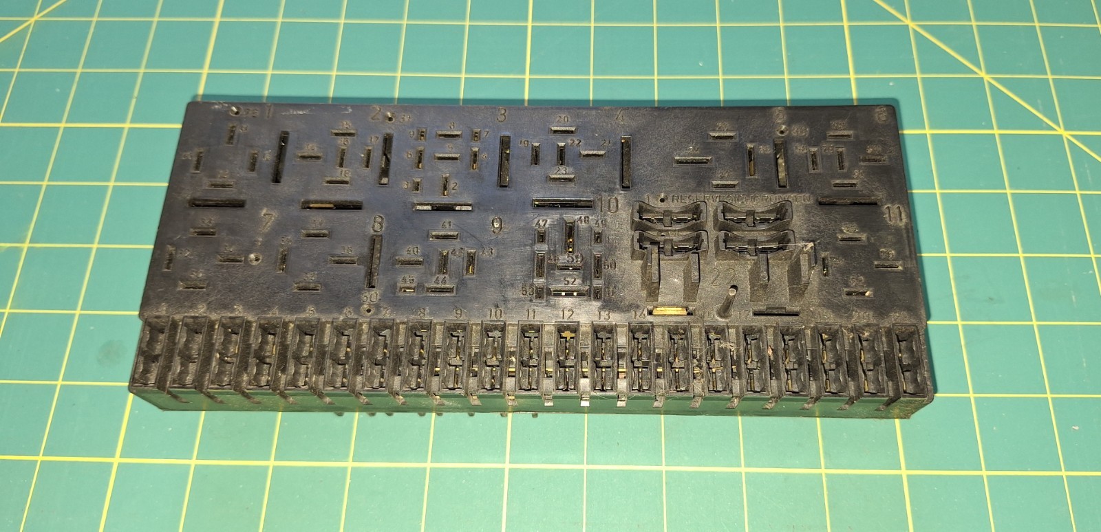 Audi 443 941 822B Main Fuse Panel Excellent Condition Coupe 4000 5000 80 90 Urq Audi 443 941 822B Main Fuse Panel Excellent Condition Coupe 4000 5000 80 90 Urq