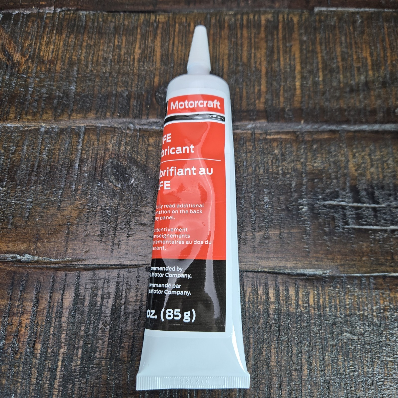 Brand NEW OEM Genuine Ford Grease Chassis PTFE Lubrication XG-8 3 oz. Brand NEW OEM Genuine Ford Grease Chassis PTFE Lubrication XG-8 3 oz.