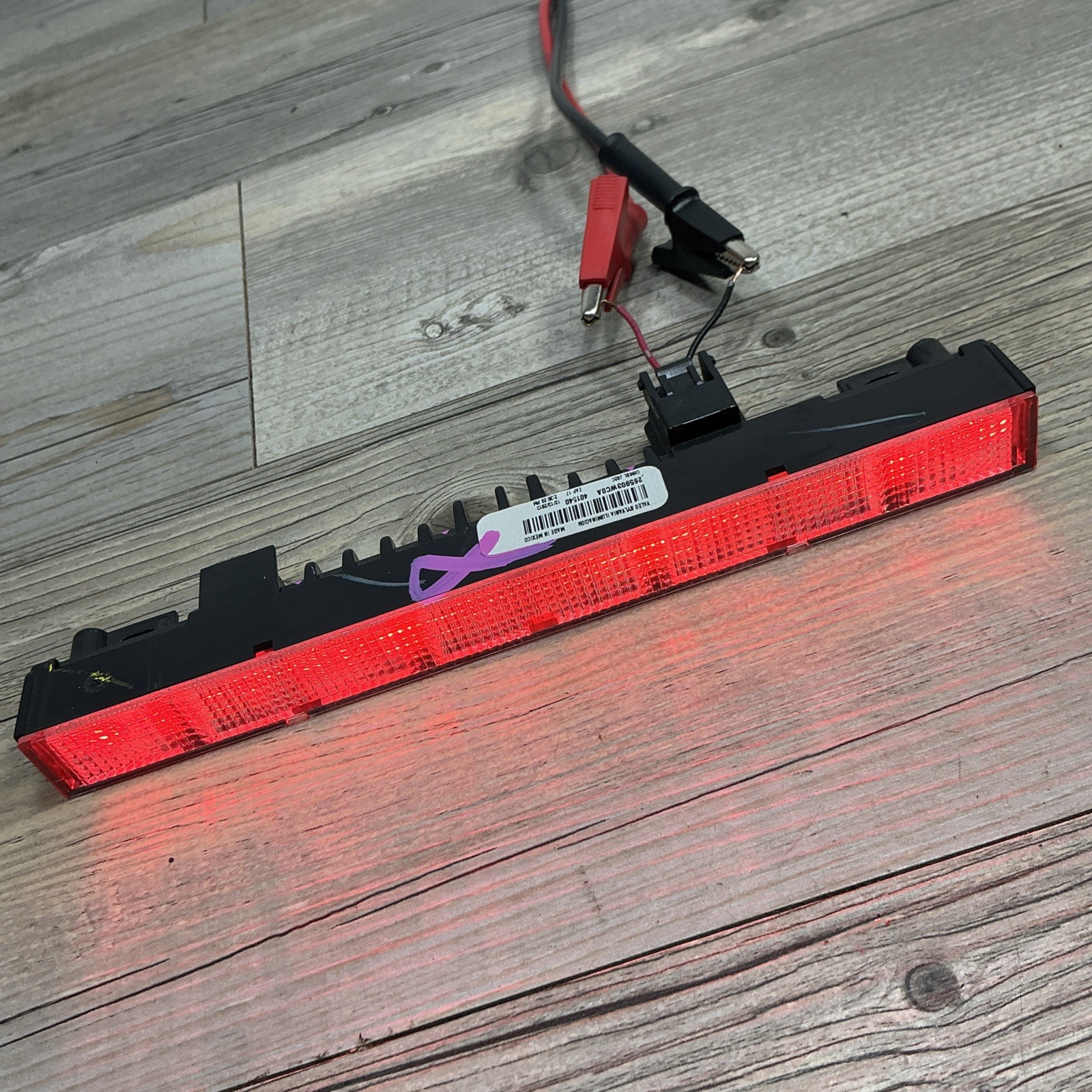 2014-19 Nissan Versa Note Rear Red LED 3rd Third High Mount Brake Light Lamp 2014-19 Nissan Versa Note Rear Red LED 3rd Third High Mount Brake Light Lamp