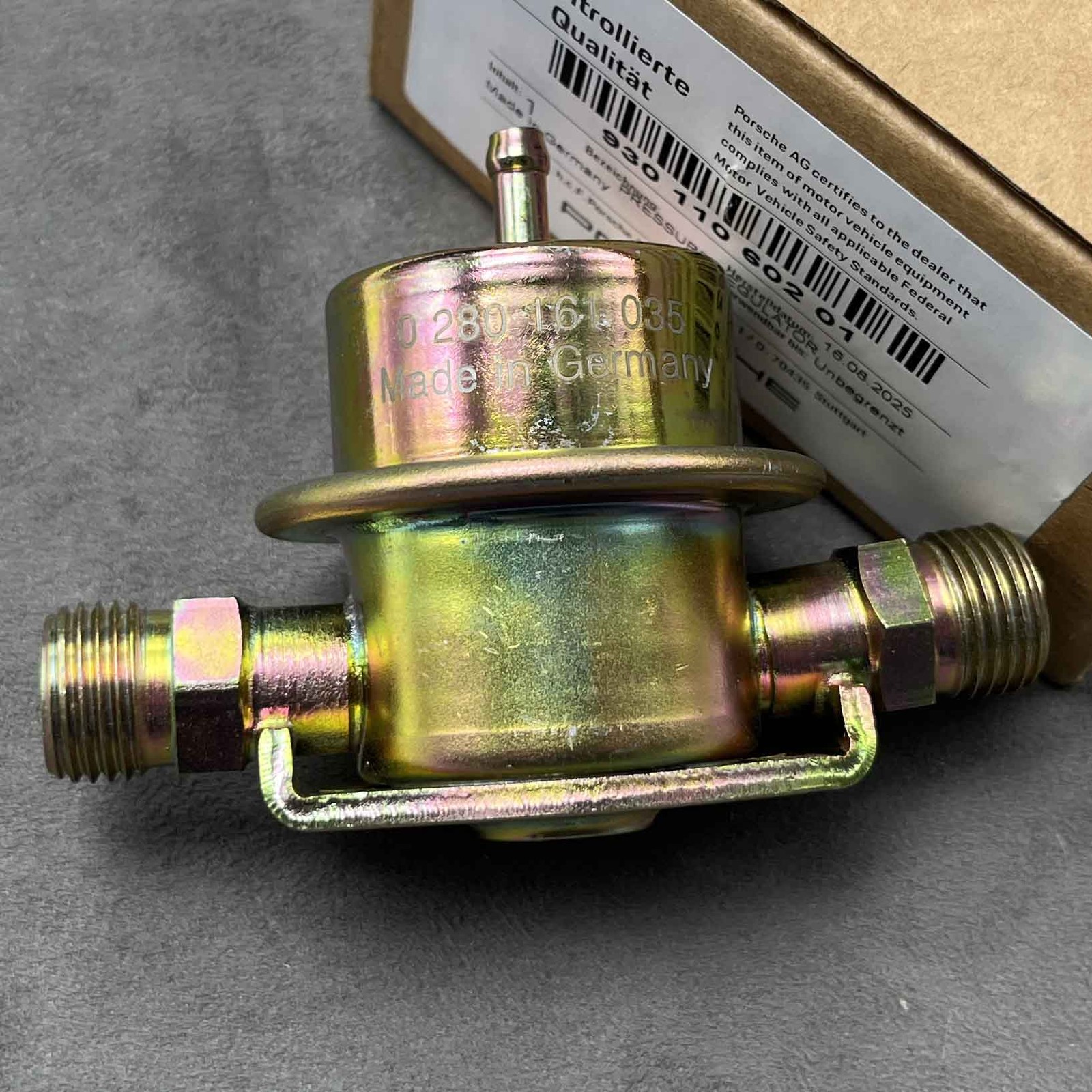 New Fuel Pressure Damper 93011060201 0280161035 for Porsche 928 S4 GT GTS