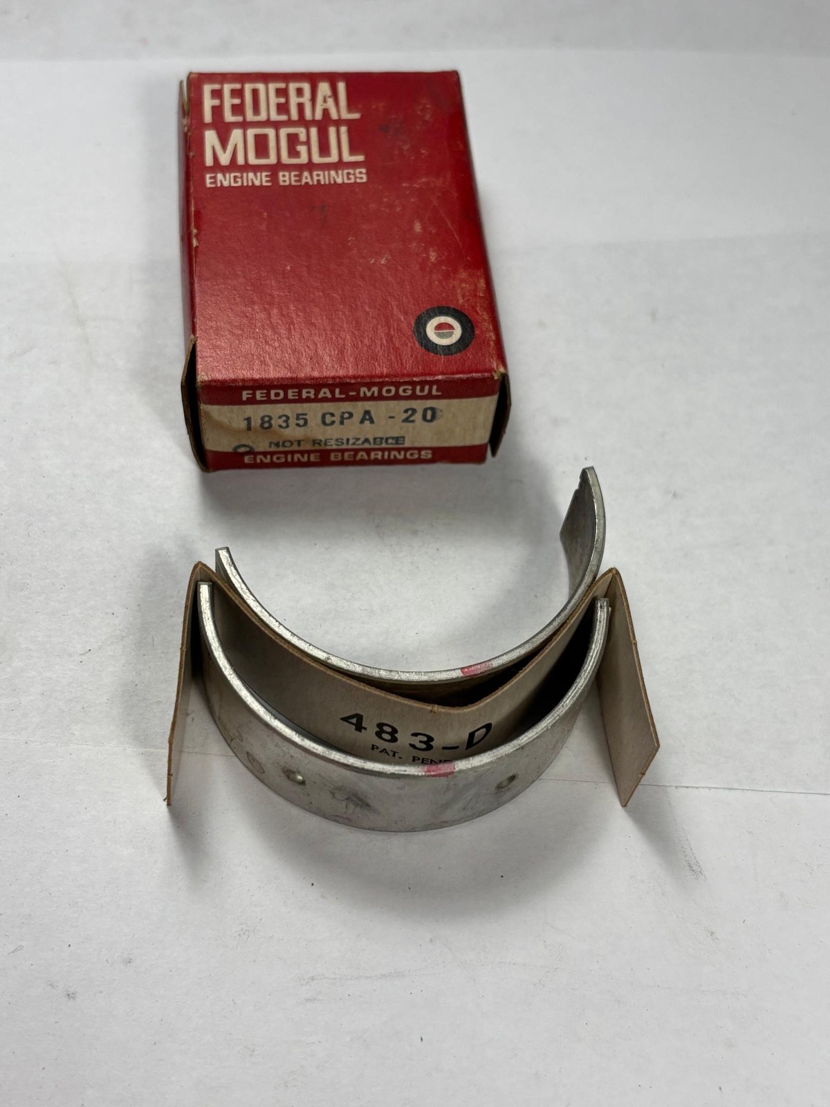 1954 Ford Lincoln EAM 317 y-block V8 connecting rod bearing pair .020 1835CPA