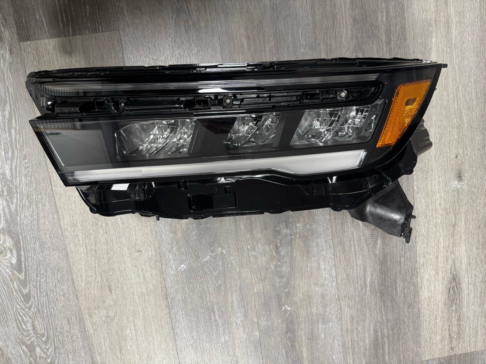 2023-2026 HONDA PILOT LEFT SIDE HEADLIGHT (OEM) Driver Side 2023-2026 HONDA PILOT LEFT SIDE HEADLIGHT (OEM) Driver Side
