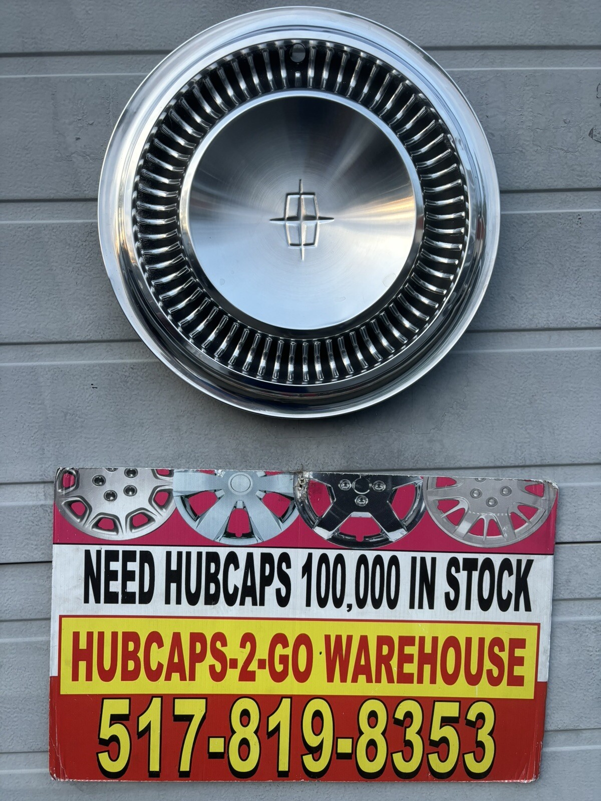 1966-69  Lincoln Continental  Hubcap One Original Beautiful Mint Rare Stainless