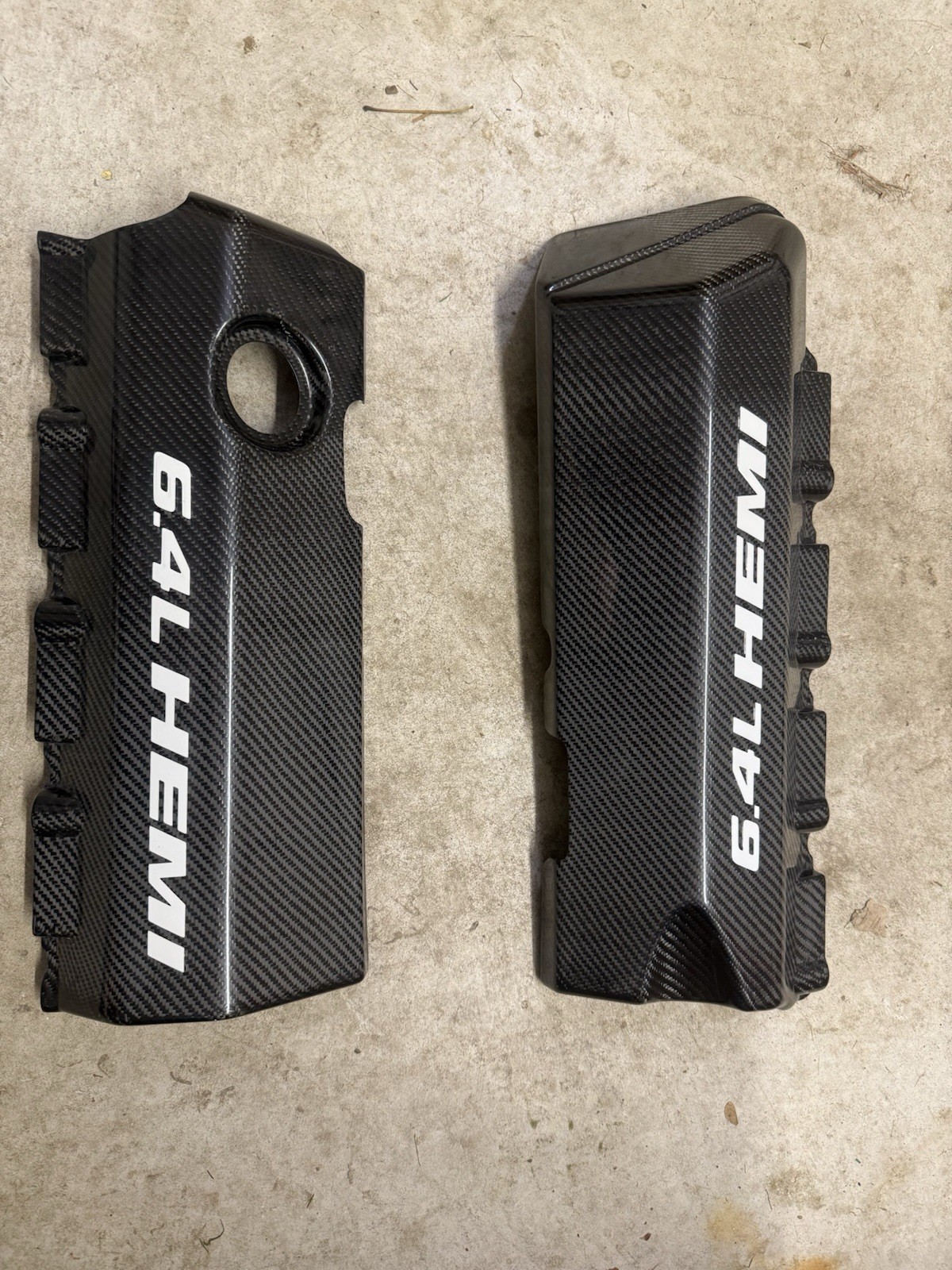 6.4L Hemi 392 SRT8 Carbon Fiber Fuel Rail Covers Jeep Grand Cherokee SRT8 6.4L Hemi 392 SRT8 Carbon Fiber Fuel Rail Covers Jeep Grand Cherokee SRT8
