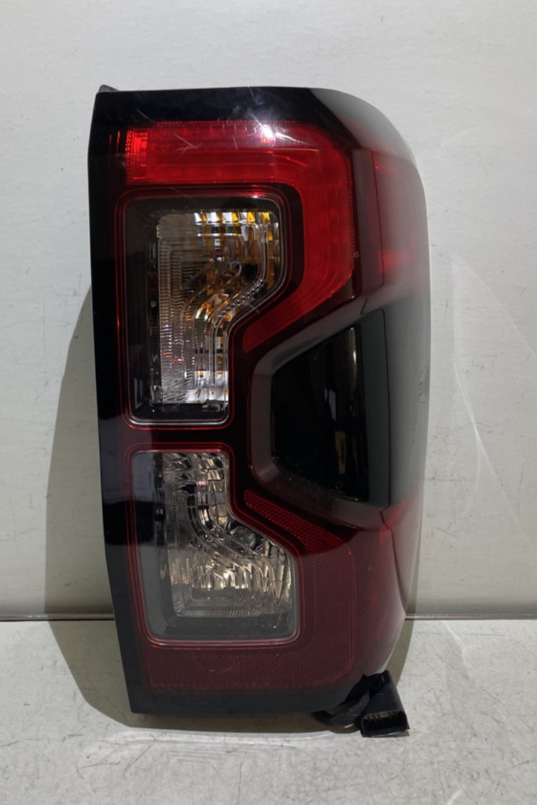 2024 2025 Ford Ranger LED Mid Tail Light w/ BLIS Blind Passenger Right OEM 9069