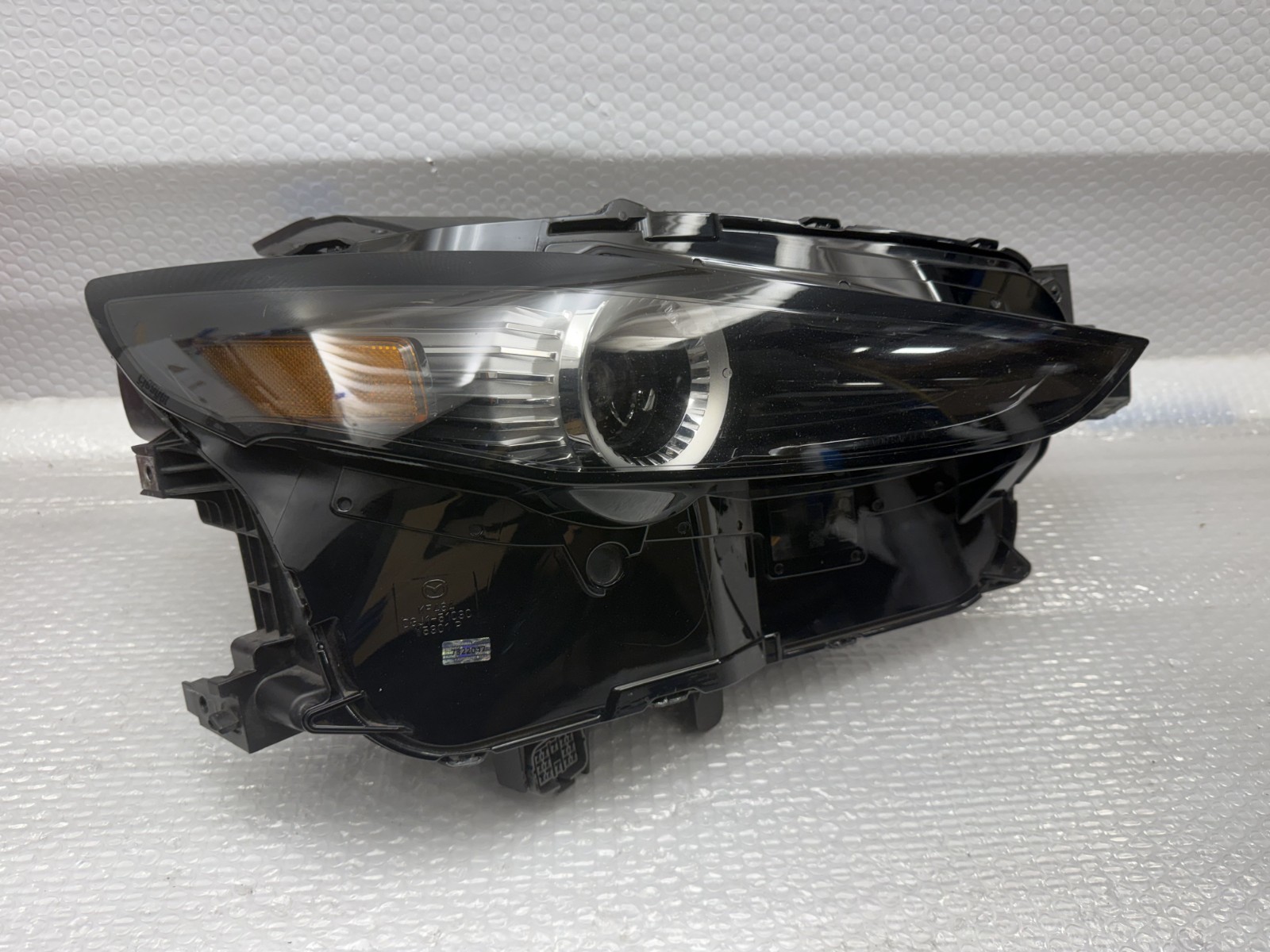 Mint 2023-2026 Mazda CX-30 Right Passenger Side Non-Adaptive LED Headlight OEM Mint 2023-2026 Mazda CX-30 Right Passenger Side Non-Adaptive LED Headlight OEM
