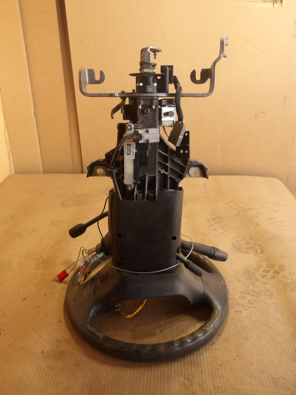 2008-2014 Ford E150 E250 E350 Van Column Shift Steering Wheel 2008-2014 Ford E150 E250 E350 Van Column Shift Steering Wheel