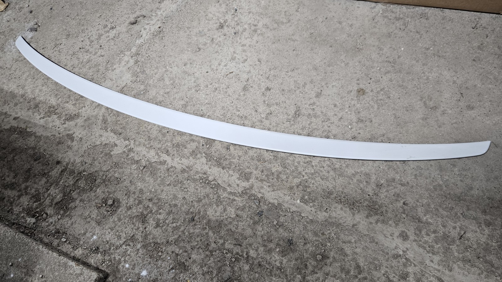 2011-2019 Volkswagen VW Passat OEM White Rear Trunk Lip Spoiler Wing 2011-2019 Volkswagen VW Passat OEM White Rear Trunk Lip Spoiler Wing