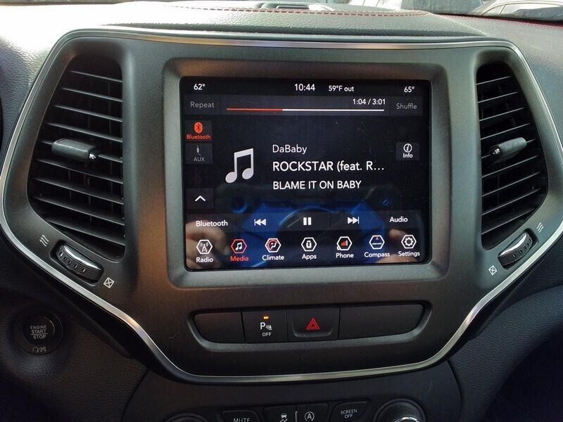 2019 - 2022 Jeep Cherokee UAM Uconnect 4C Radio Display Screen Apple Carplay