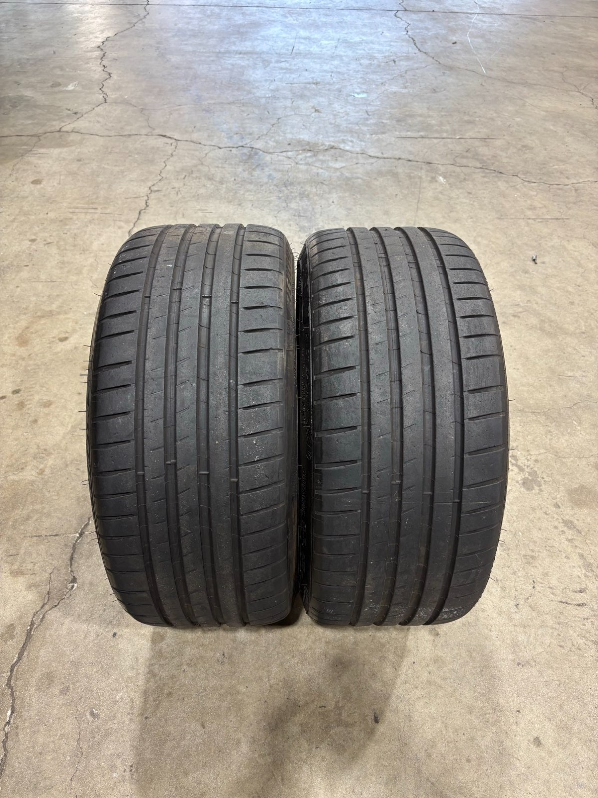 2x Used  245/35ZR20 Michelin Pilot Sport 4S Performance Tire